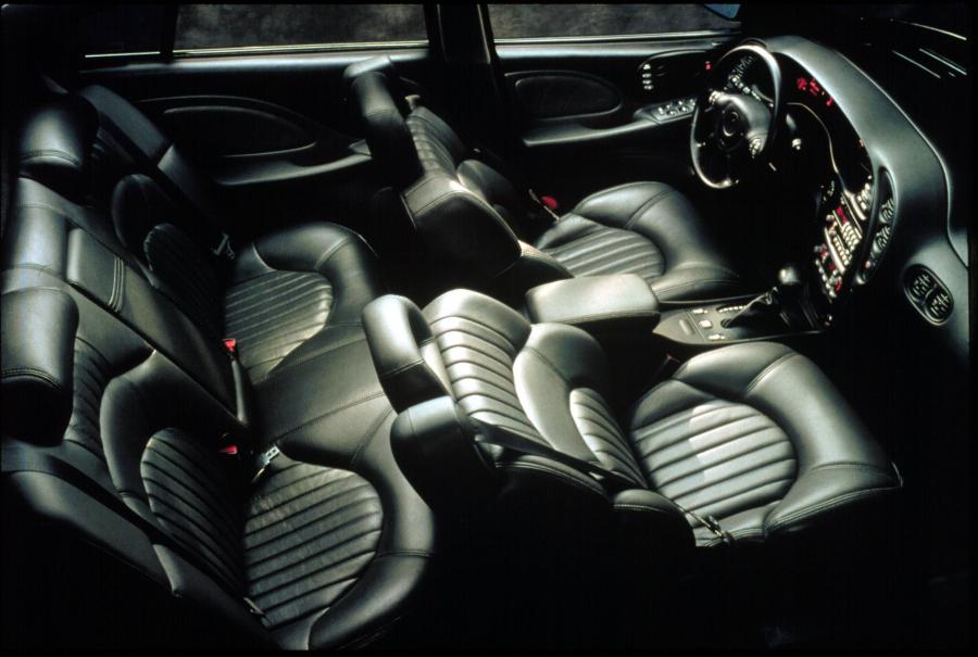  Pontiac Bonneville 2000 года  (фото 19 из 21)